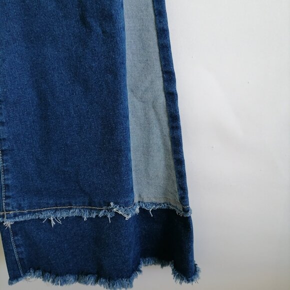 NWT Shein Womens Denim Blue High Rise Raw Hem Modern Look Flare Jeans Size 4XL - Picture 4 of 8